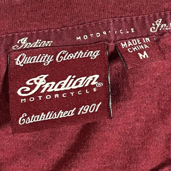 INDIAN Motorcycle Men's Legend Lives On T-Shirt Sz Medium Genuine Pocket - Picture 8 of 10